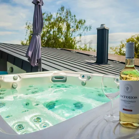 Lägenhet Wellness W Ac By Nw
